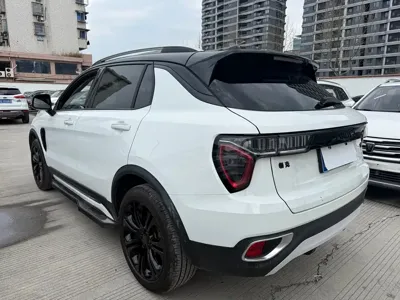 Lynk & Co 01