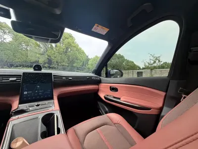 Nio EC6