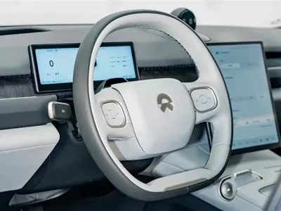 Nio ES8