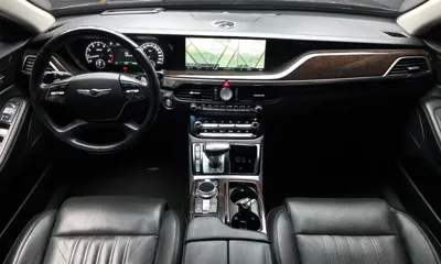 Genesis EQ900