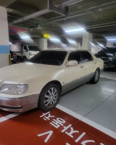 Hyundai Equus