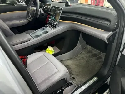 Nio EC6