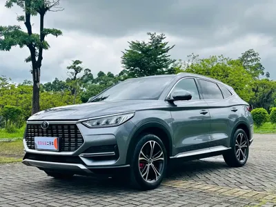 BYD PLUS