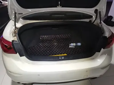 Infiniti Q50L
