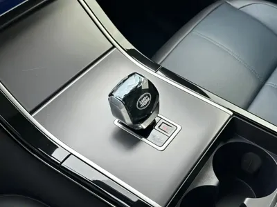 Land Rover Velar