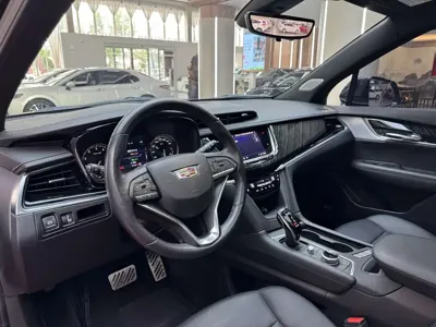 Cadillac XT6