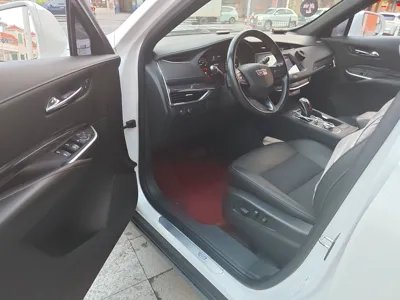 Cadillac XT4