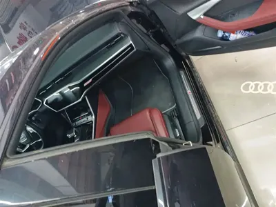 Audi A7L