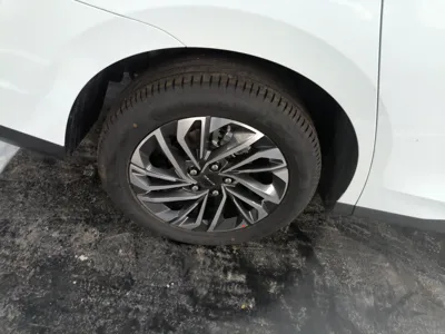 SAIC MAXUS EUNIQ 5