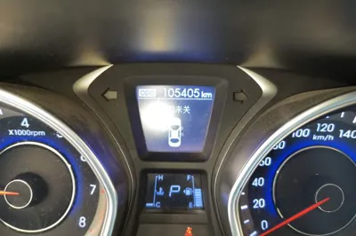 Hyundai Elantra (5th Generation
