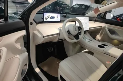 Hima Luxeed R7