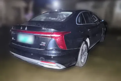 Hongqi H5