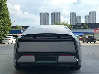 Xpeng P7