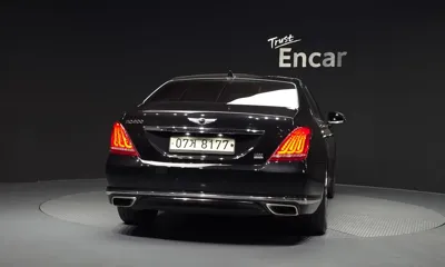 Genesis EQ900