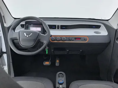 Wuling MINIEV