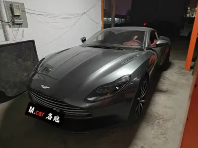 Aston Martin DB11