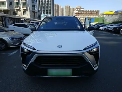 Nio ES8