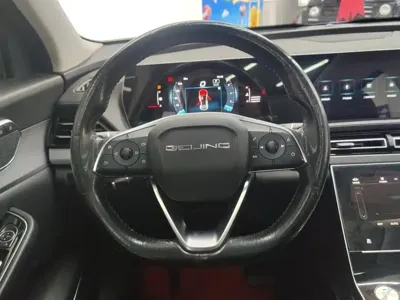 BAIC X7