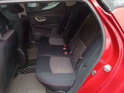 Nissan Lannia