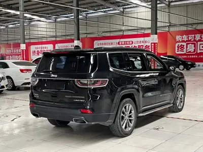 Jeep Grand Commander