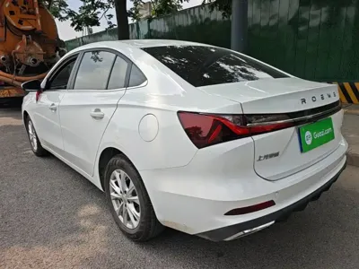 Roewe i5