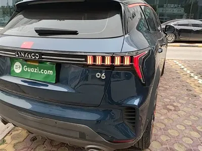Lynk & Co 06