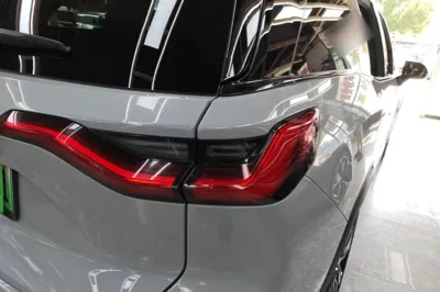 Nio ES8