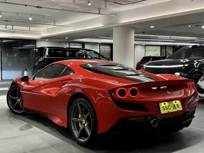 Ferrari F8