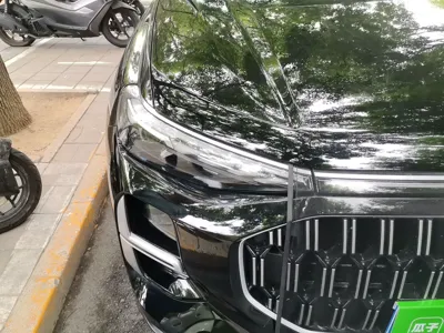 Audi Q6