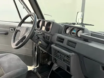 Mitsubishi Pajero (Import)