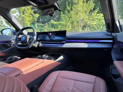 BMW i5