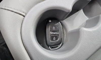 Hyundai Starex