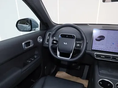 Li Auto Li L8