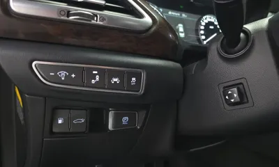 Genesis EQ900