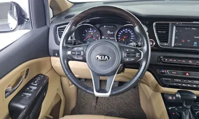 Kia Canival