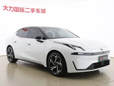 Lynk & Co 07 EM-P