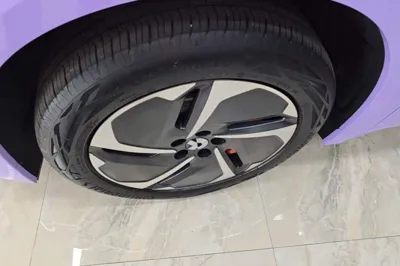 Nio ES8