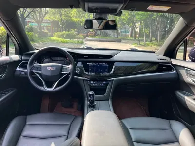 Cadillac XT6
