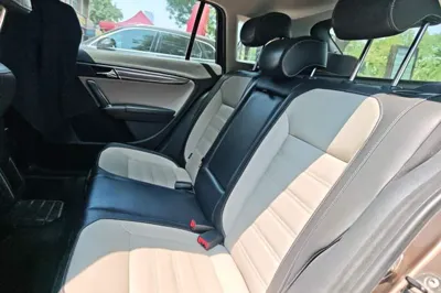 Volkswagen Cross Lavida