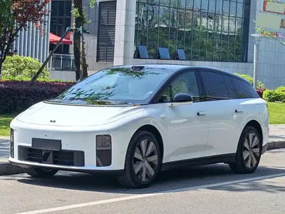 Li Auto 理想i6