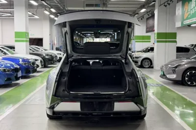 Xpeng P7
