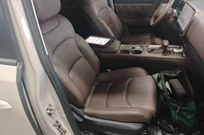 Wuling 730