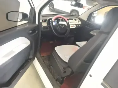 Wuling MINIEV