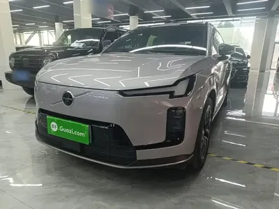 Volvo 沃尔沃XC70插电式混动