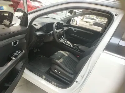 Wuling Asta