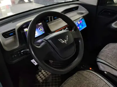 Wuling MINIEV