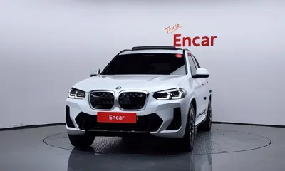 BMW iX3