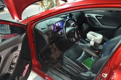 Hyundai Elantra (5th Generation