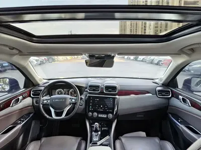 Lynk & Co 02