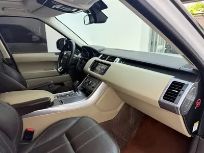 Land Rover Sport